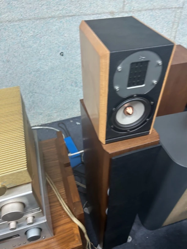 音响CD机功放一套运费自理