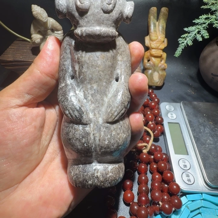 用***8和田玉未镶嵌车挂