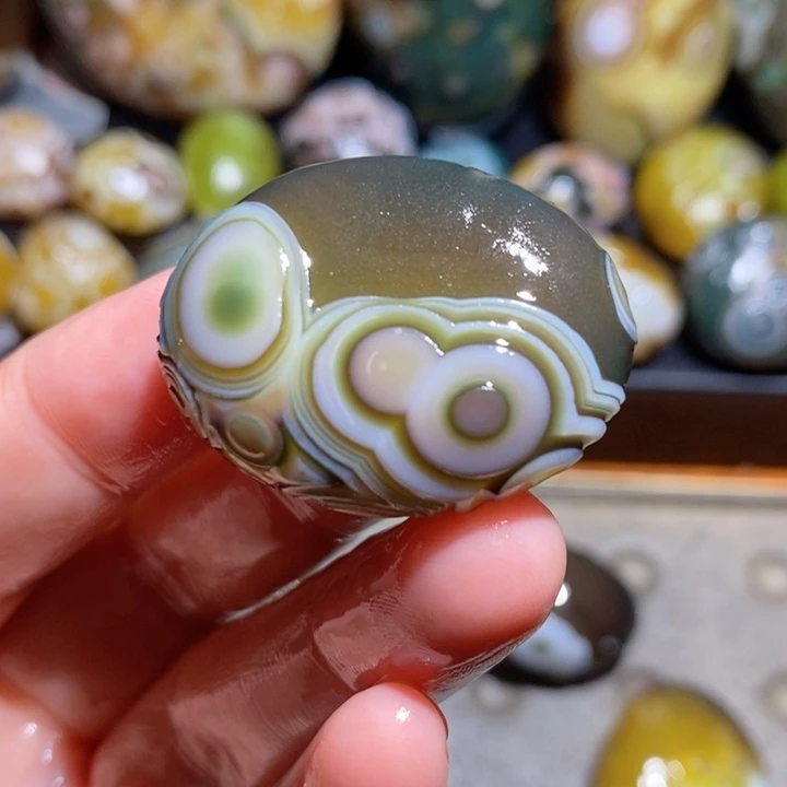 未镶嵌玛瑙/玉髓珠宝半成品152