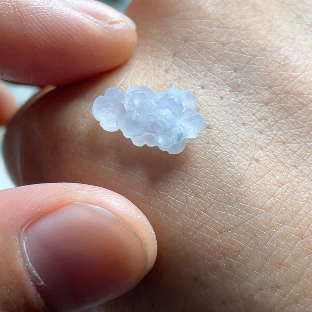 定制翡翠未镶嵌荷花