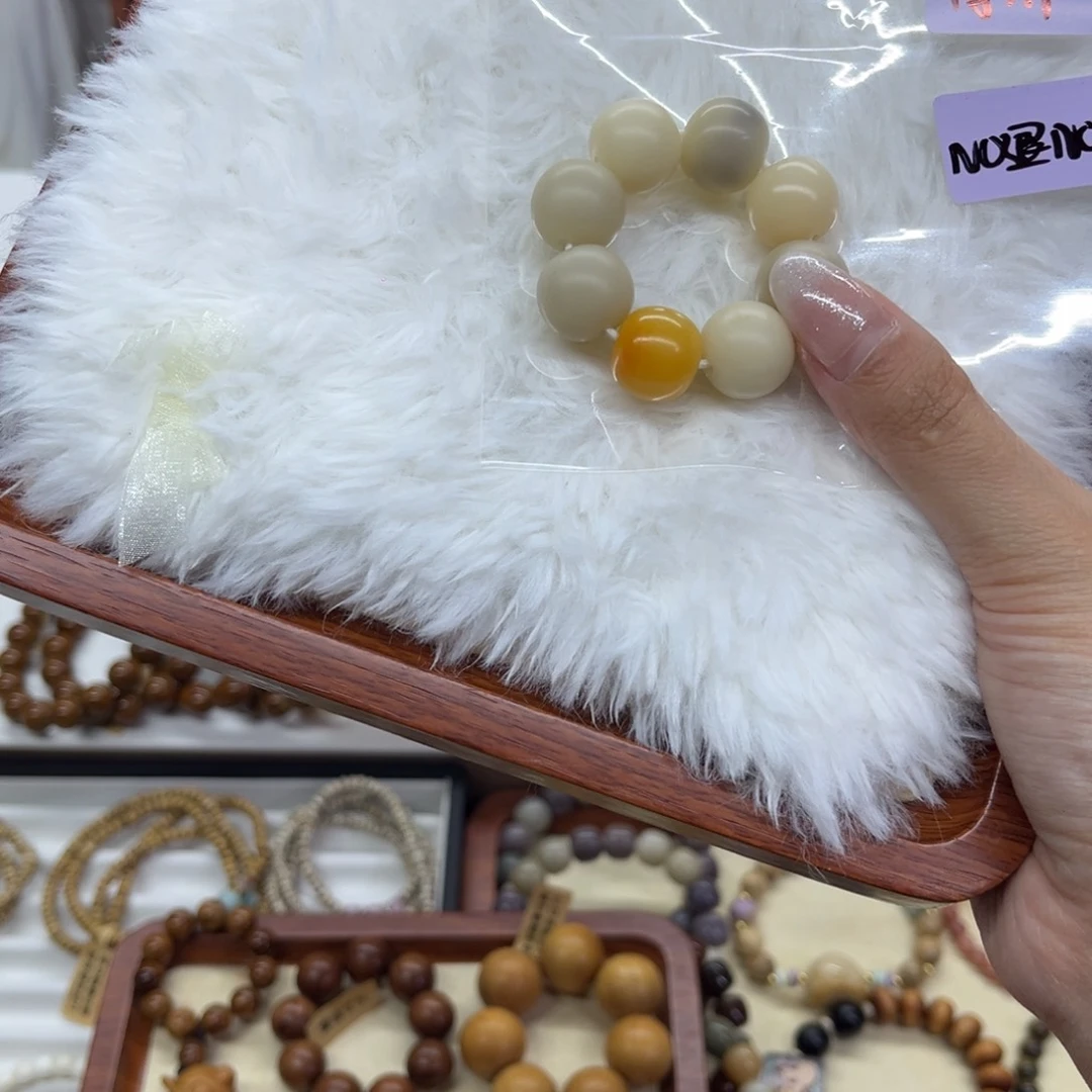 吊坠菩提根/象牙果