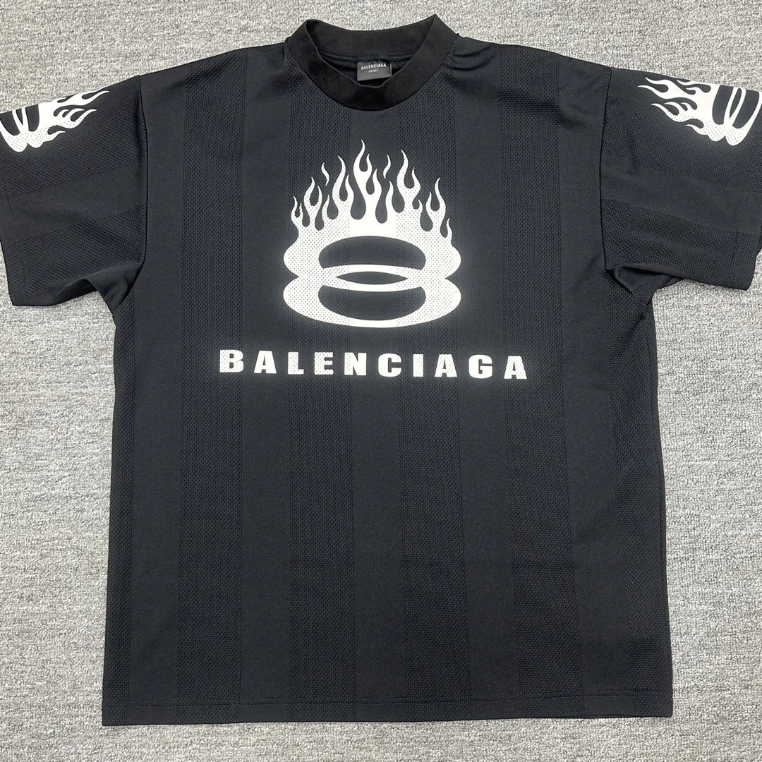 未使用 Balenciaga/巴黎世家 1号 巴黎世家火焰双环短袖 全新