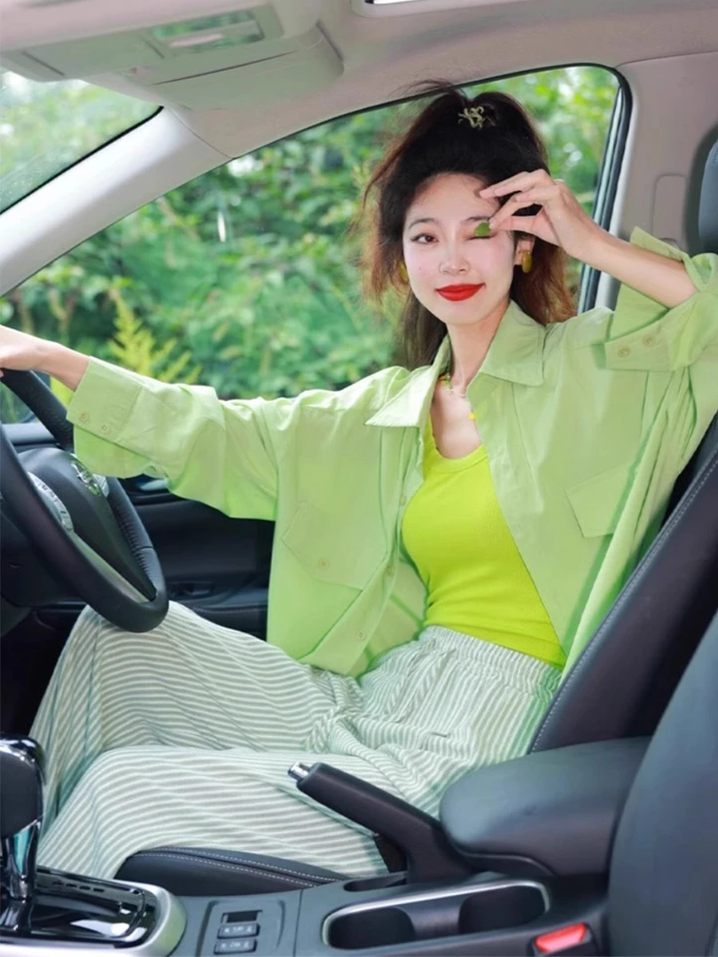 夏天多巴胺穿搭套装绿色衬衫女高级感条纹裤子盐系轻熟两件套装裤