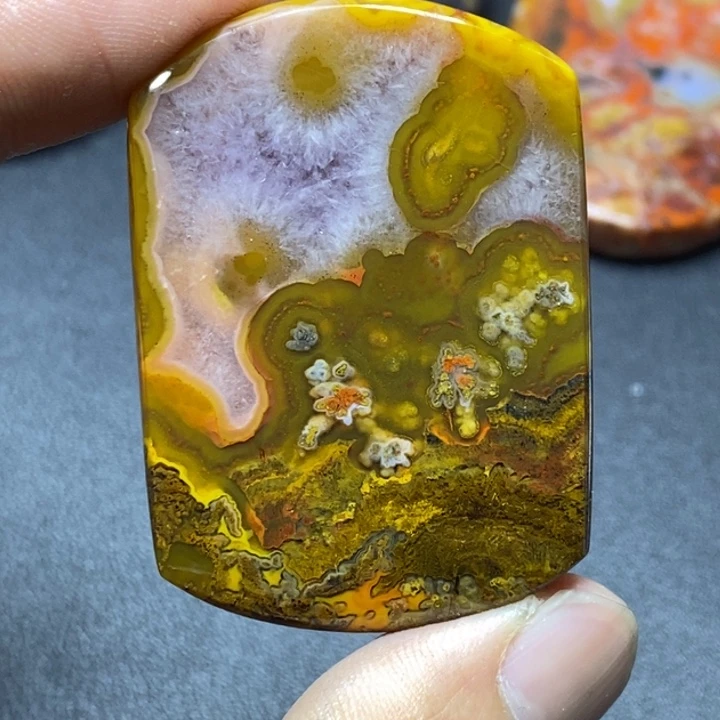 玛瑙/玉髓颈饰未镶嵌绿***湾