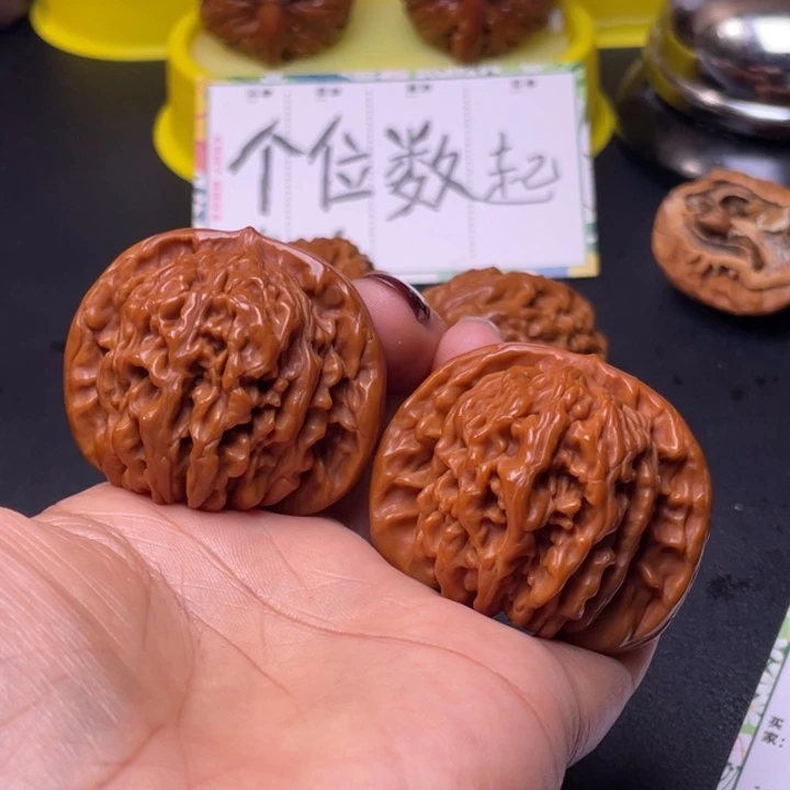 过***~吊坠桃核四座楼福利