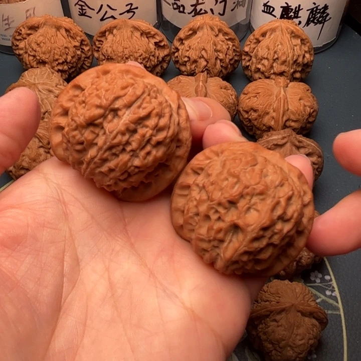 吊坠文玩核桃40全品平谷血麒麟