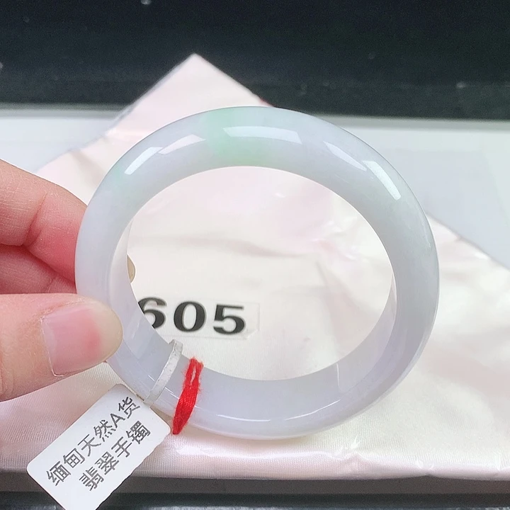 翡翠未镶嵌手镯605