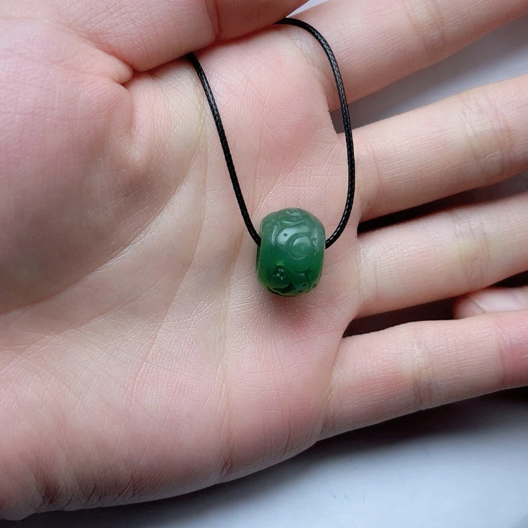 和田玉挂件。k k  未镶嵌