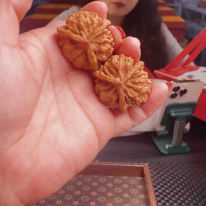把件文玩核桃秦闷三棱