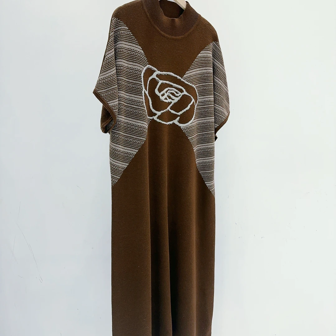 9150咖色玫瑰锆钻拼接气质设计师秋冬长款提花轻奢针织连衣裙