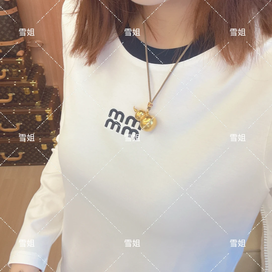 雪姐服饰「mmT恤」拼色领小众字母设计T恤长袖打底新款上衣