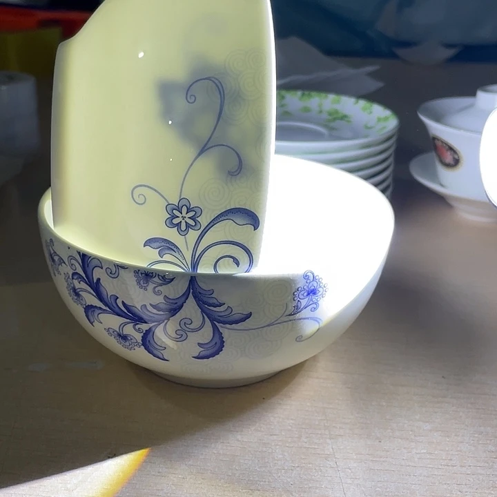 瓷片高骨瓷6英寸碗一对 口径14.5厘米