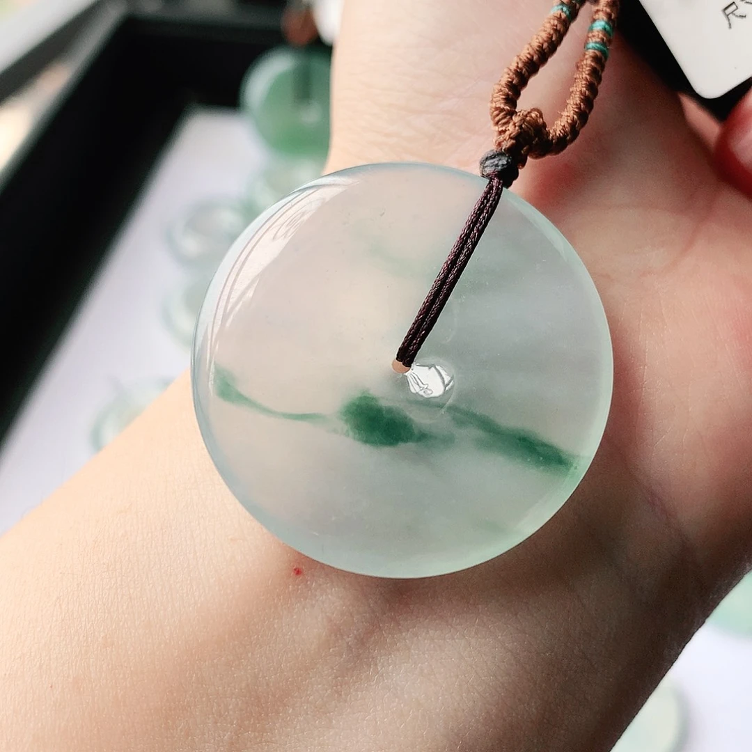 翡翠未镶嵌颈饰翡翠43，33.7/5.8