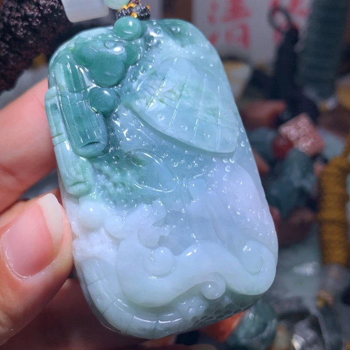翡翠未镶嵌颈饰保真天然A货翡翠