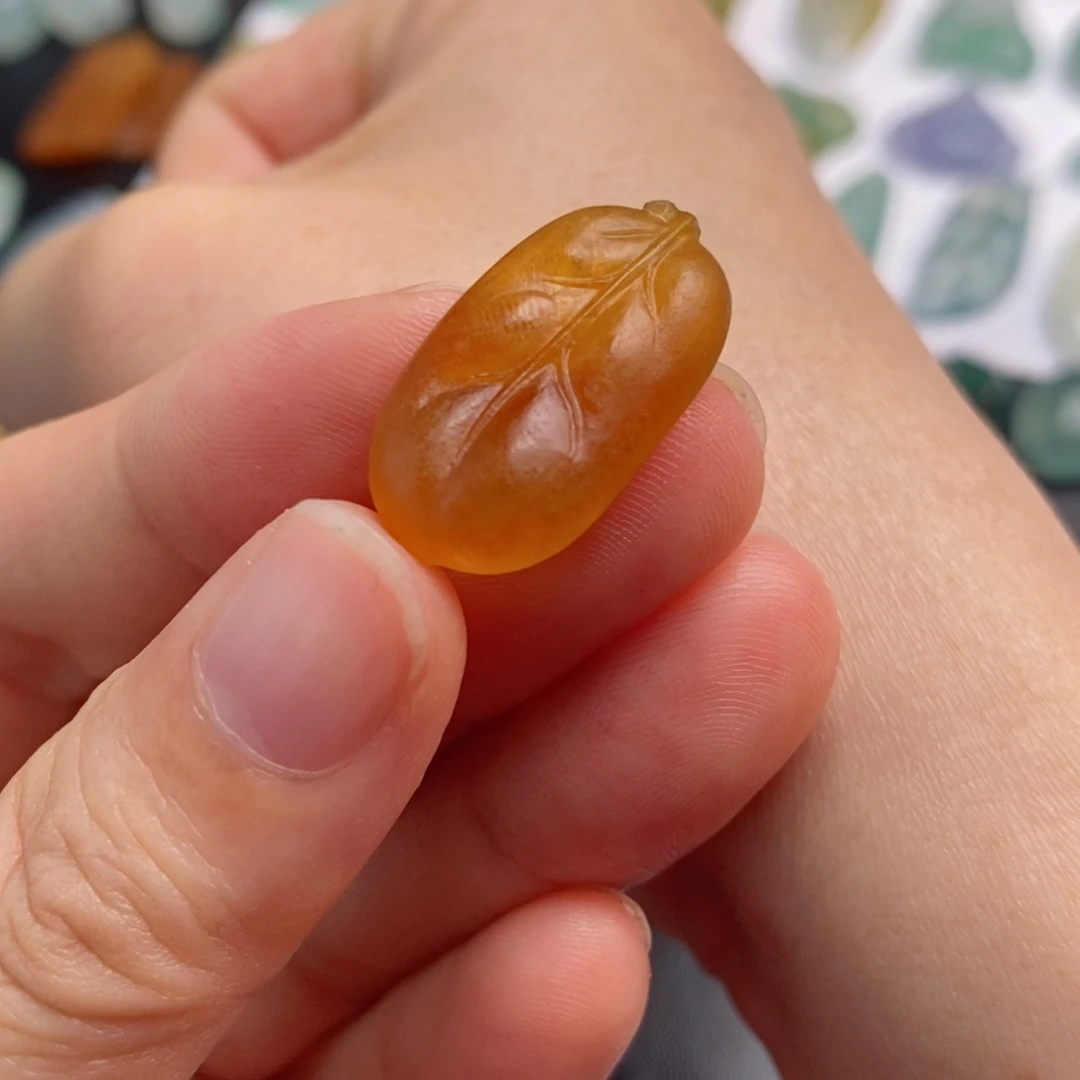 定制翡翠未镶嵌树叶