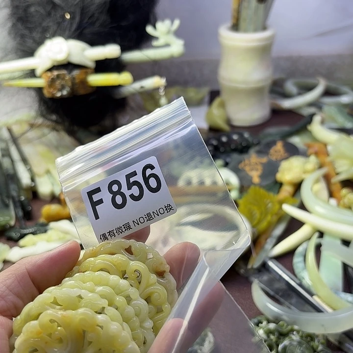 蛇纹石玉合金发饰坦*妈