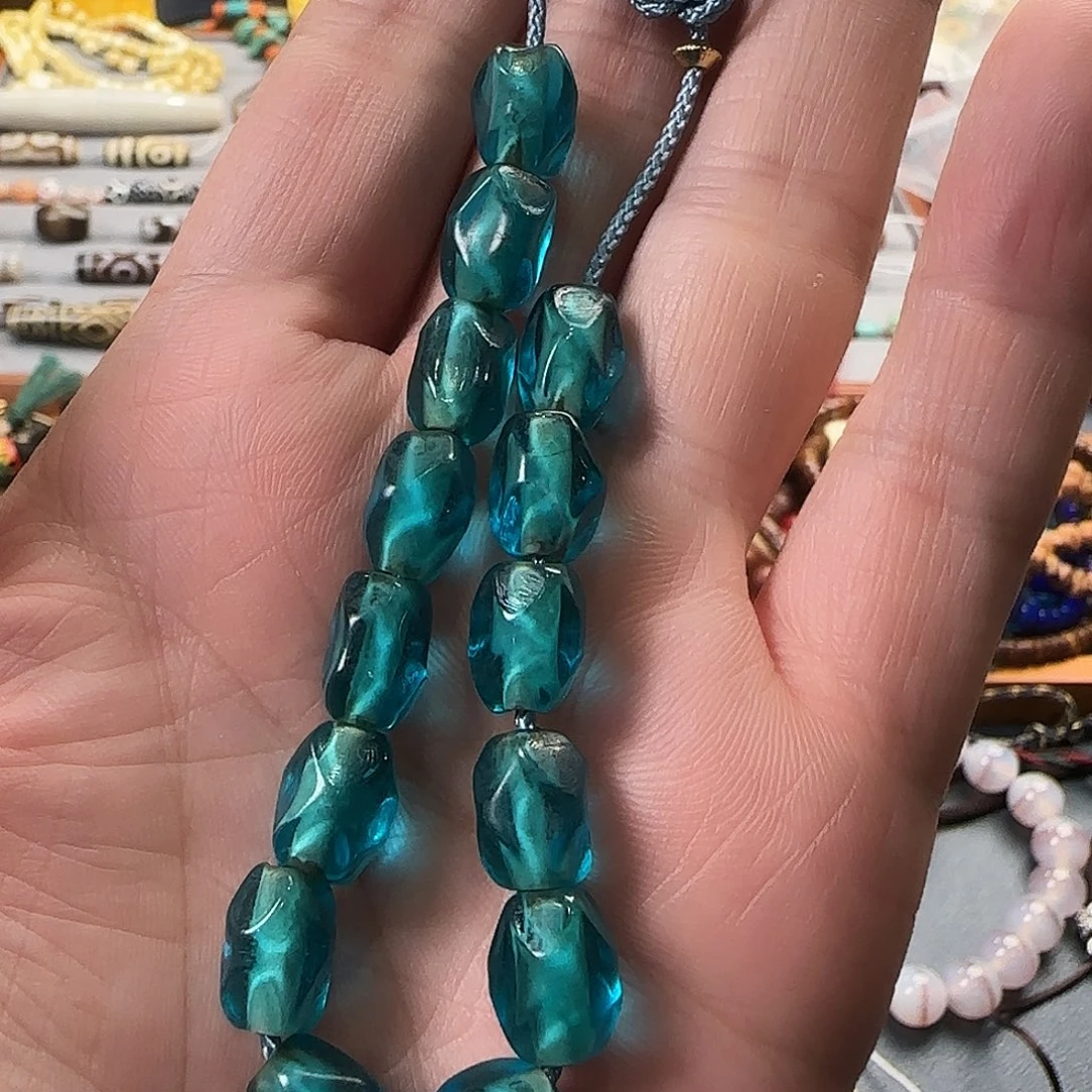 玻璃颈饰湖水蓝老琉璃多棱珠