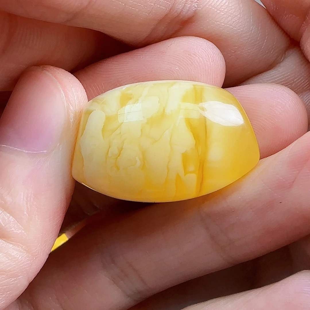 蜜蜡未镶嵌珠宝奇石