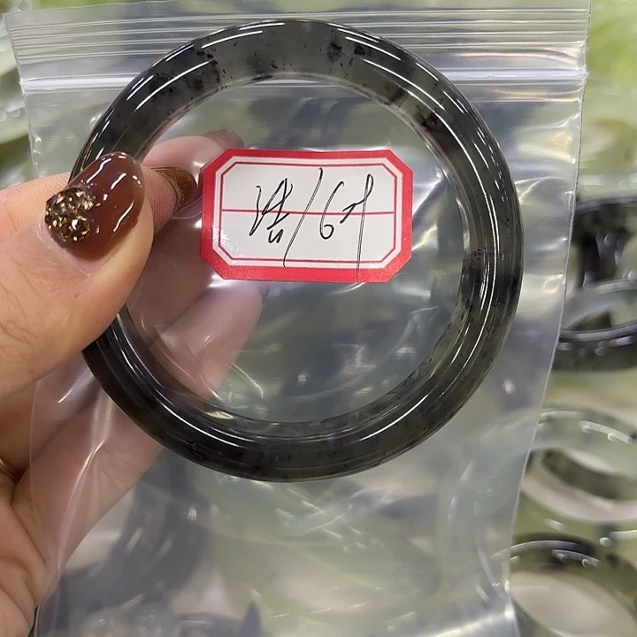 浩***源蛇纹石玉未镶嵌岫玉手镯