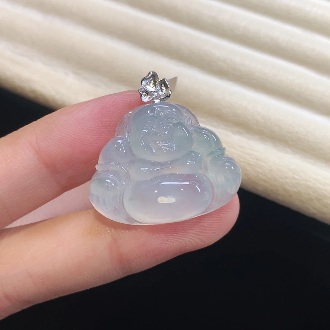 翡翠18K金镶嵌颈饰佛