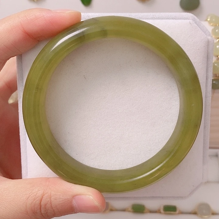 未镶嵌蛇纹石玉手镯圈口60