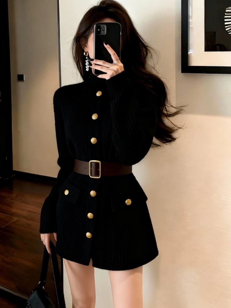 法式赫本风轻熟范黑色连衣裙女秋冬新款小香风高级感气质时尚裙子