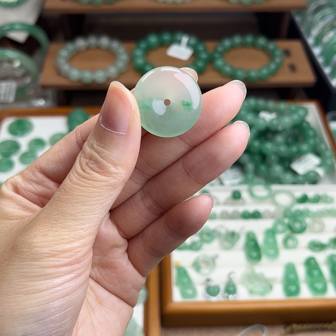 石英质玉（非洲翠）未镶嵌吊坠(不含链)平安扣