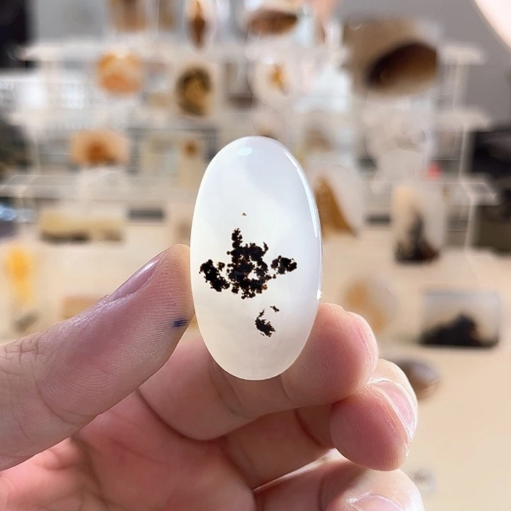 玛瑙/玉髓未镶嵌吊坠(不含链)