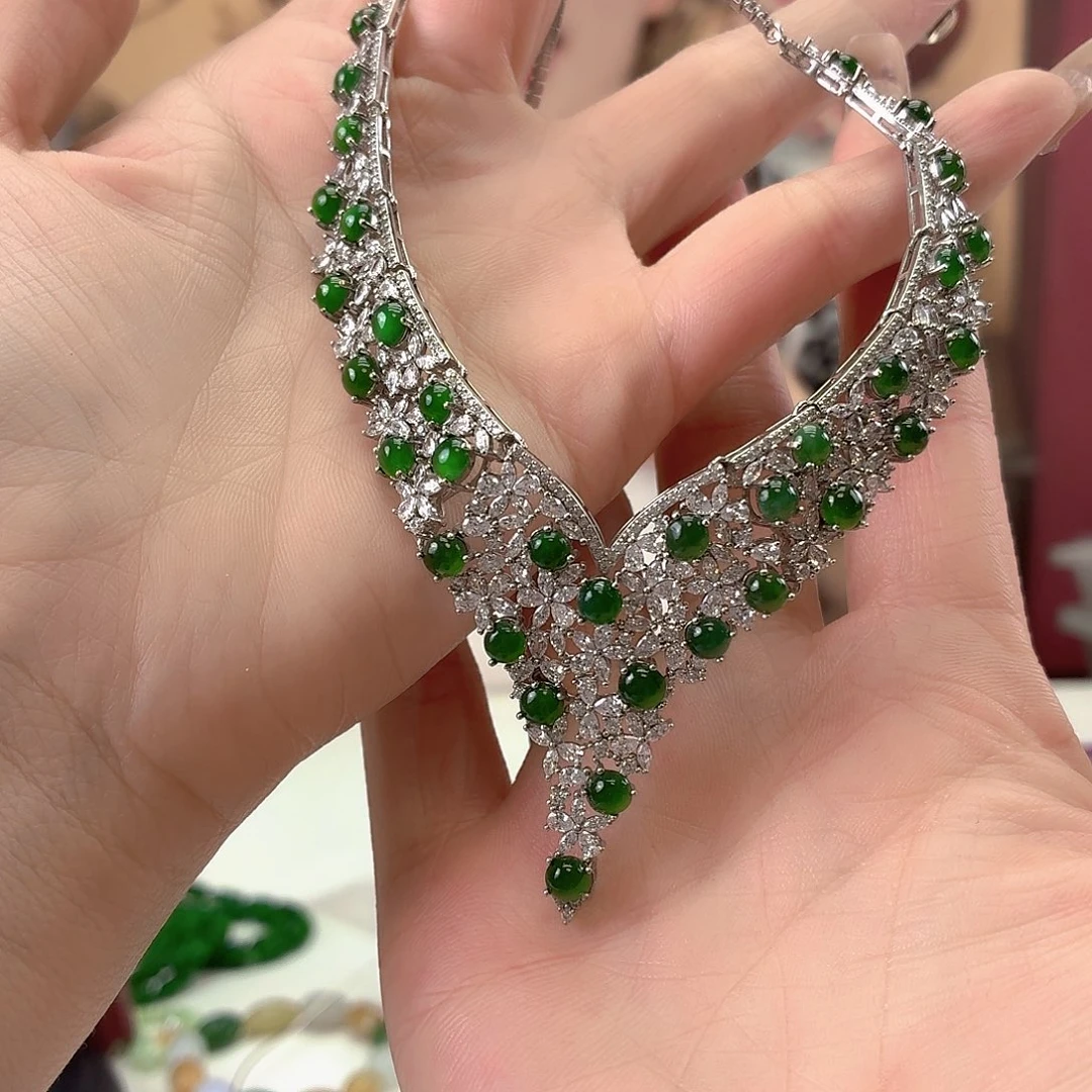 翡翠银S925镶嵌颈饰，
