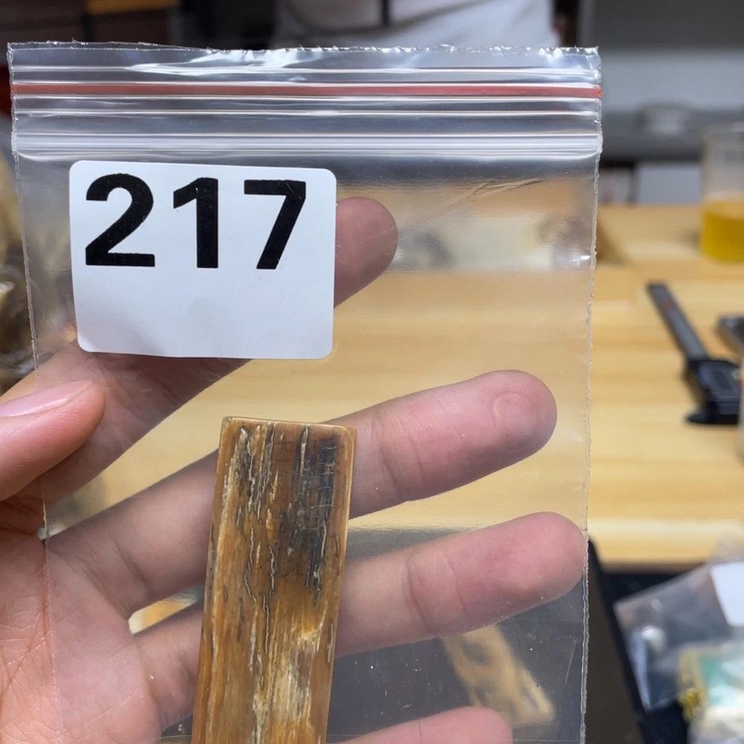 天然猛犸象牙瑕疵品