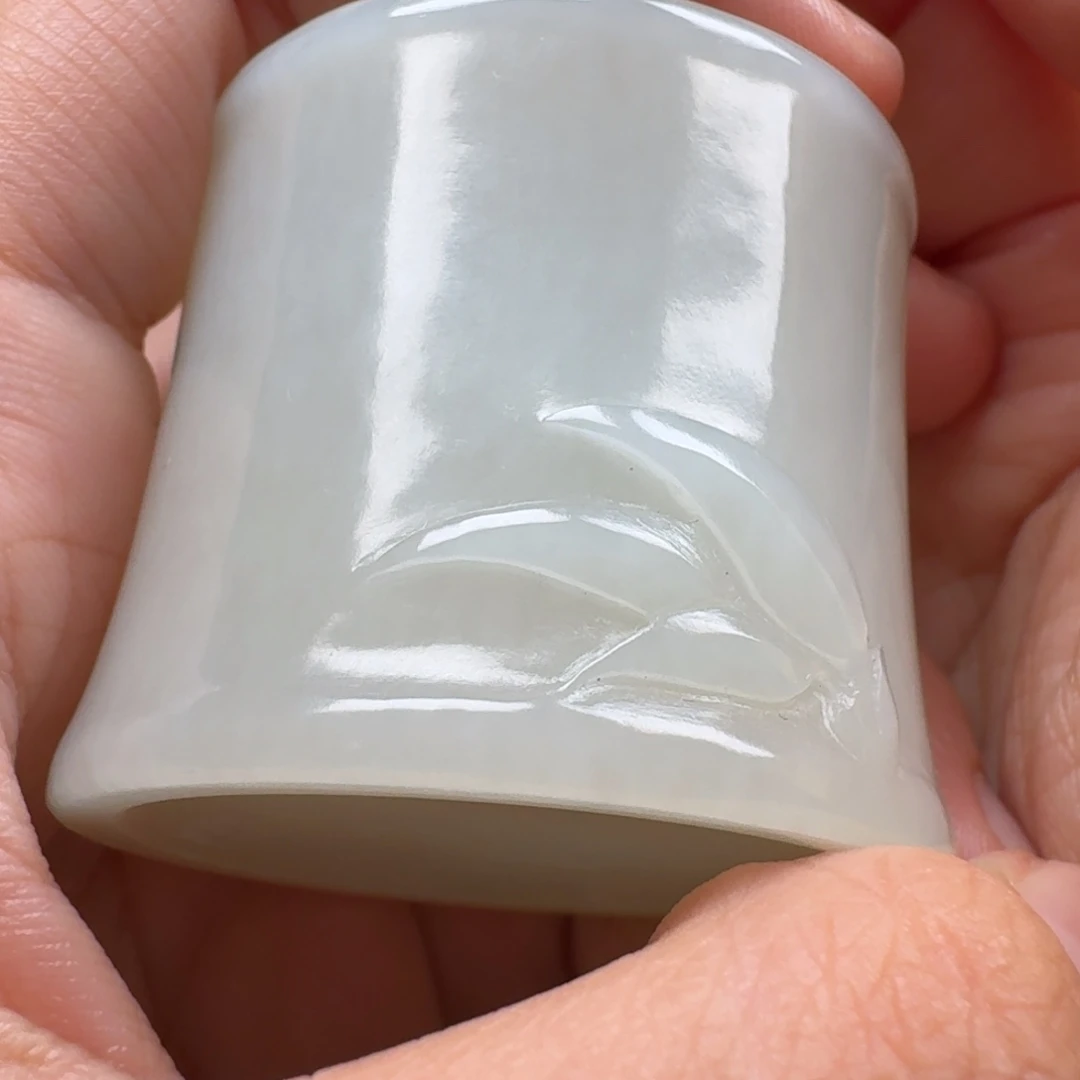 ****隆颈饰未镶嵌和田玉