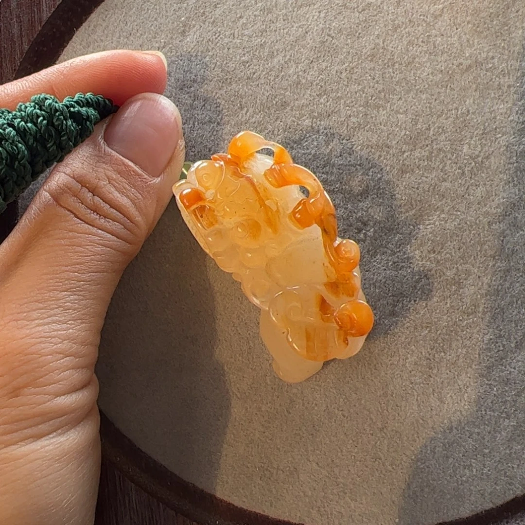 石英质玉（黄龙玉）合金手链