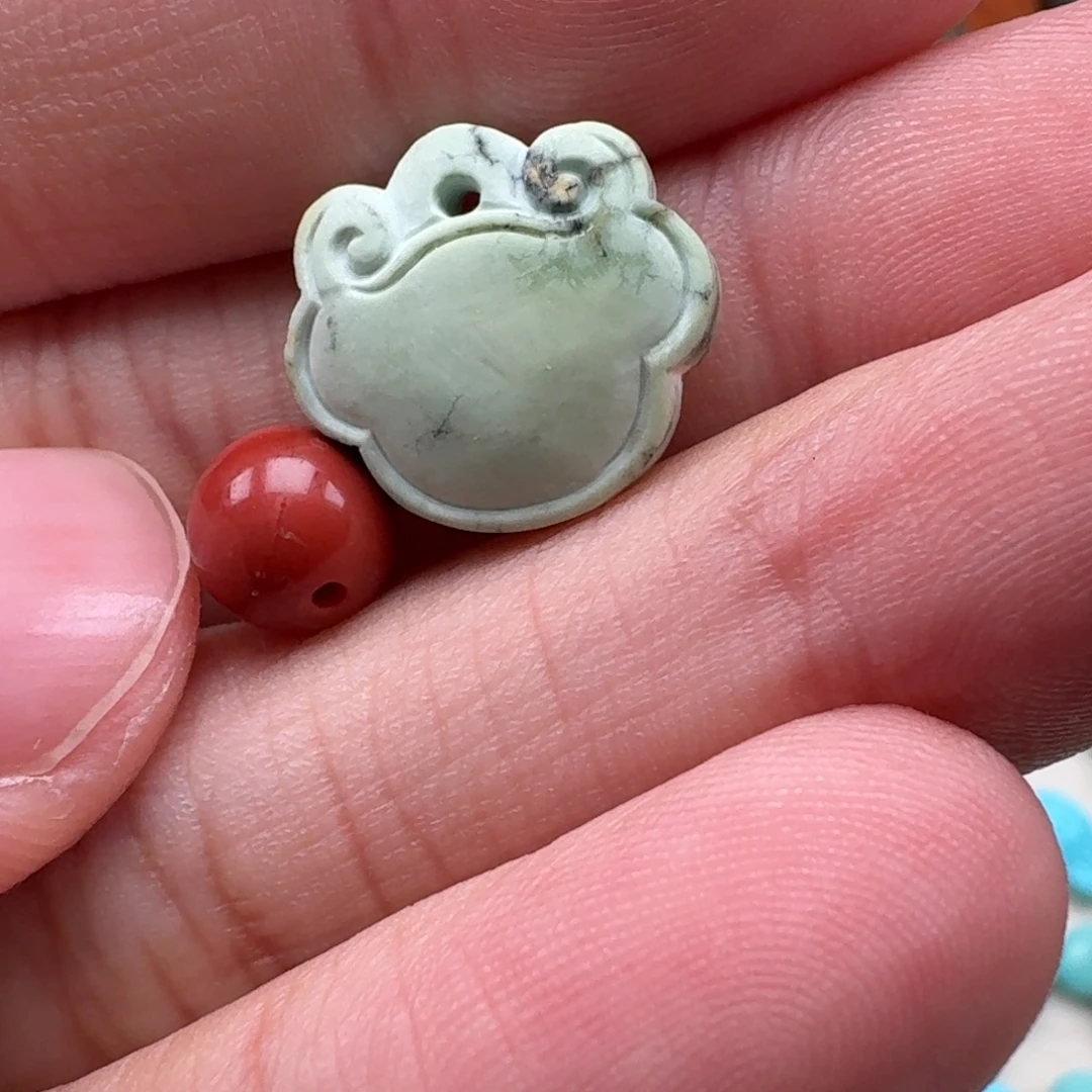 南红玛瑙未镶嵌珠宝奇石