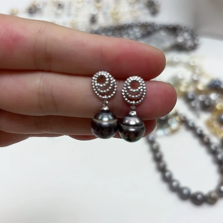 甜***上海水珍珠耳饰银S925镶嵌