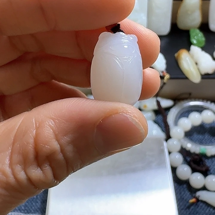 和田玉（白玉）吊坠(不含链)未镶嵌风*断