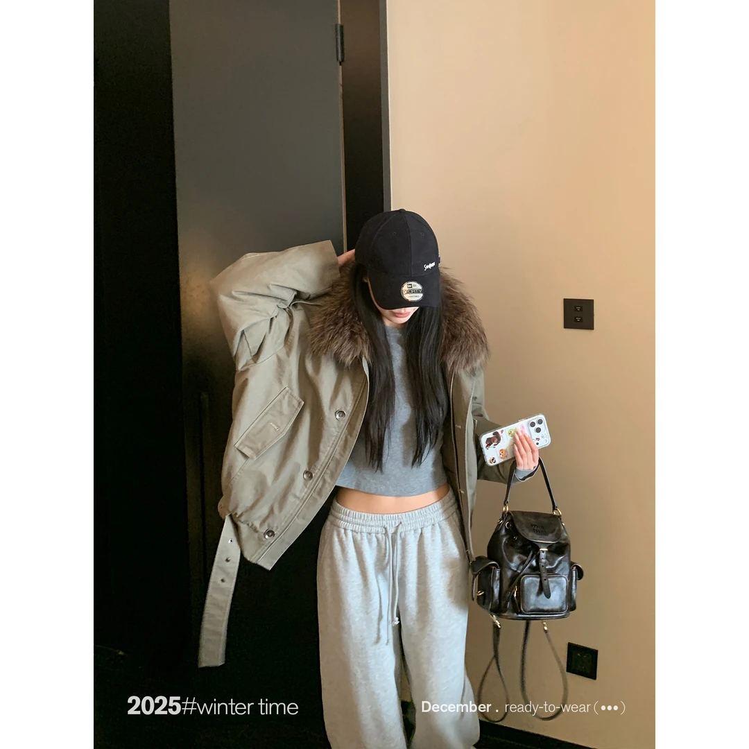 SUNONEONE 宽松90白鸭绒短款翻领工装羽绒服女冬保暖外套H1723W