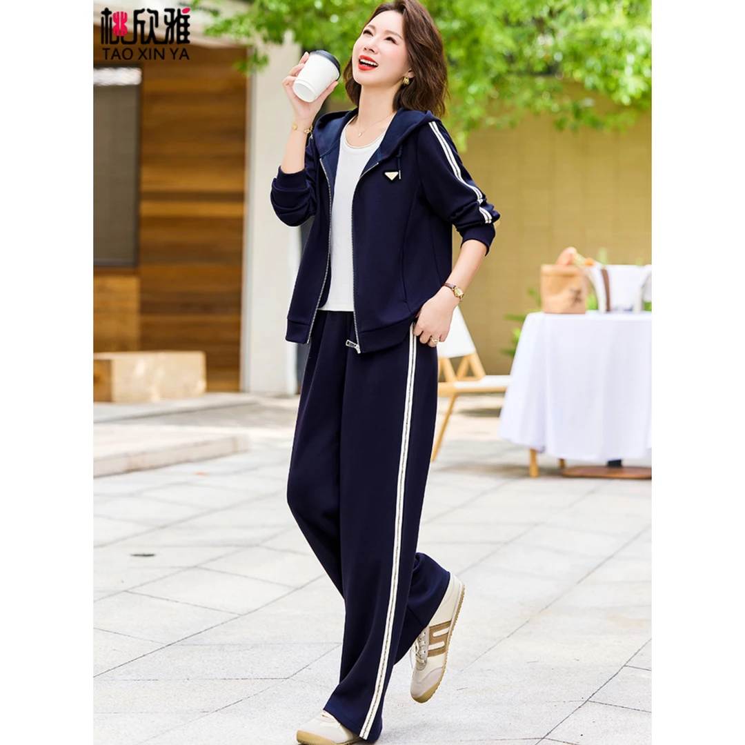 年轻妈妈秋装运动套装2025新款中老年外套女春秋贵夫人上衣两件套