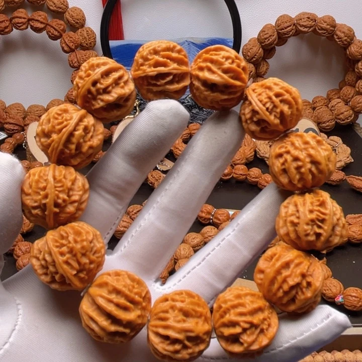 文玩核桃吊坠如**生文玩核桃