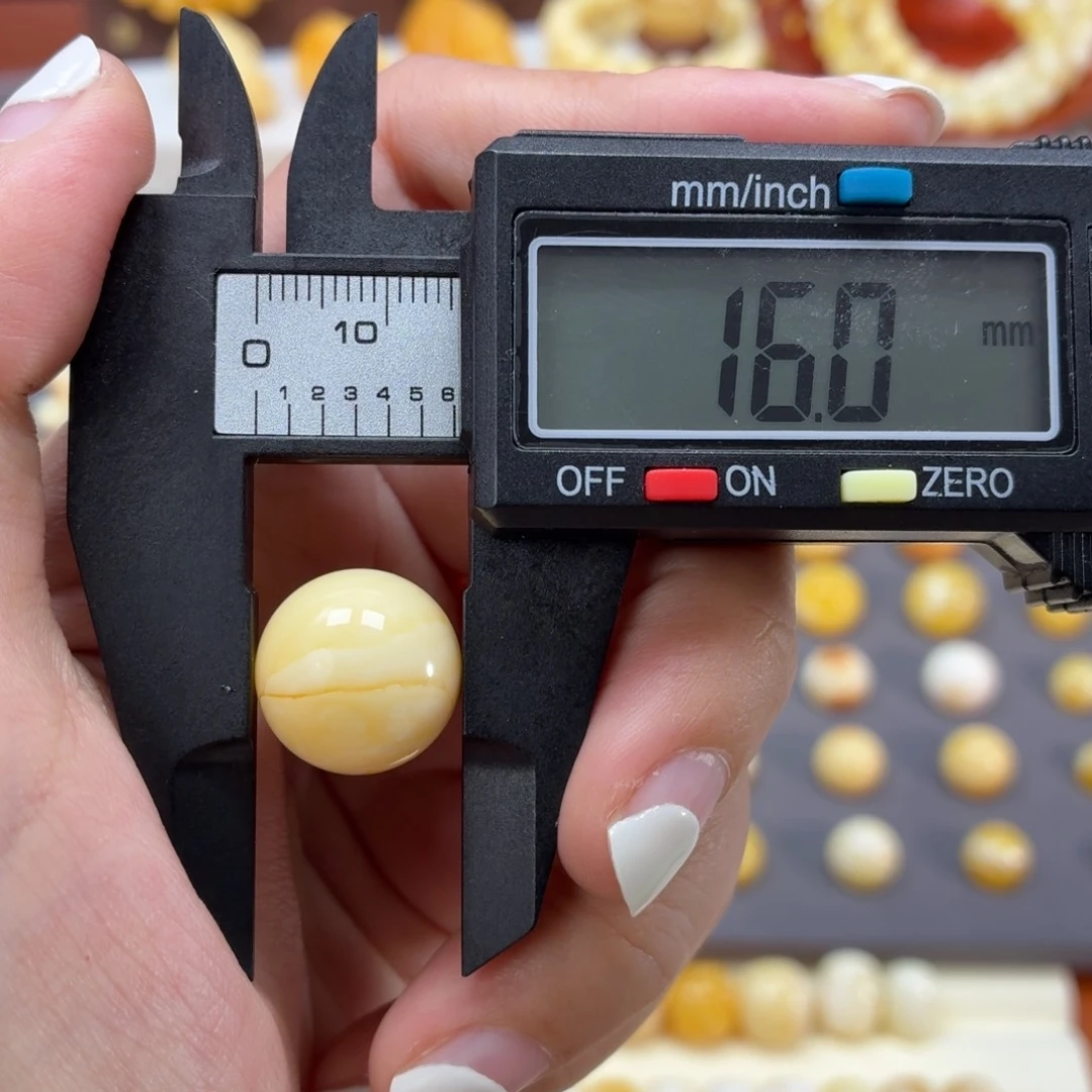 琥珀未镶嵌裸石焦皮奶酪16mm