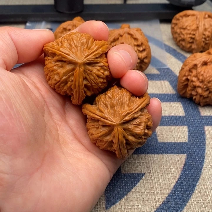 吊坠文玩核桃清****退三棱