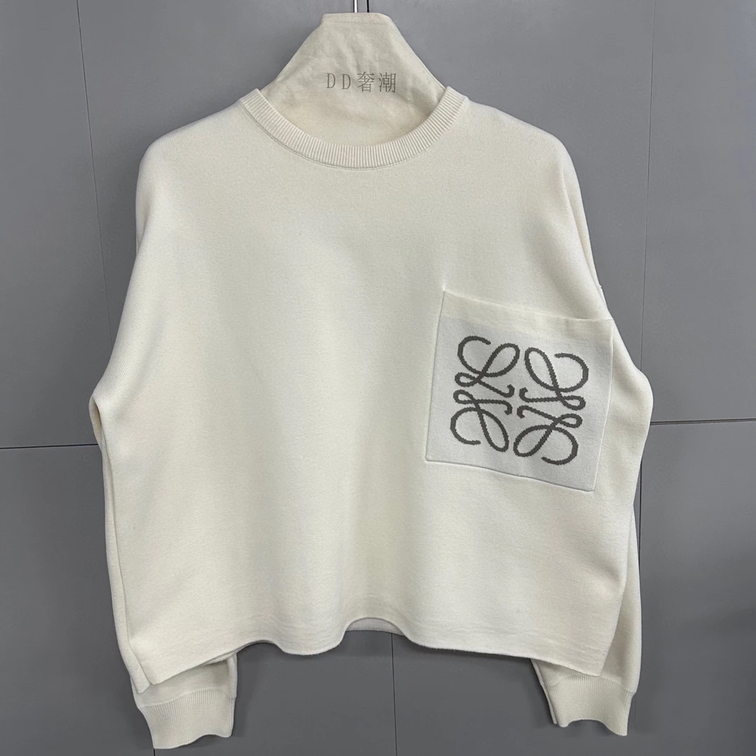 全新未使用  LOEW罗意威 口袋圆领针织毛衣 M码 D20000