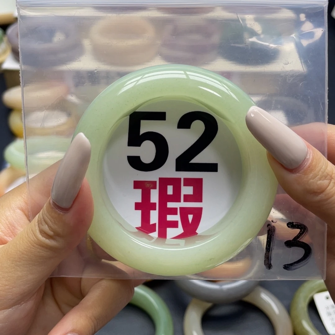 未镶嵌手镯石英质玉