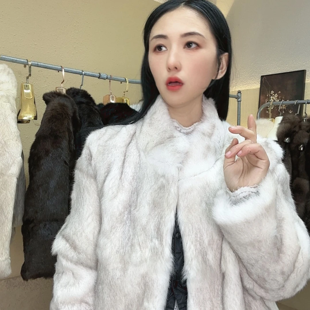 【闪购商品】兔毛外套搭配