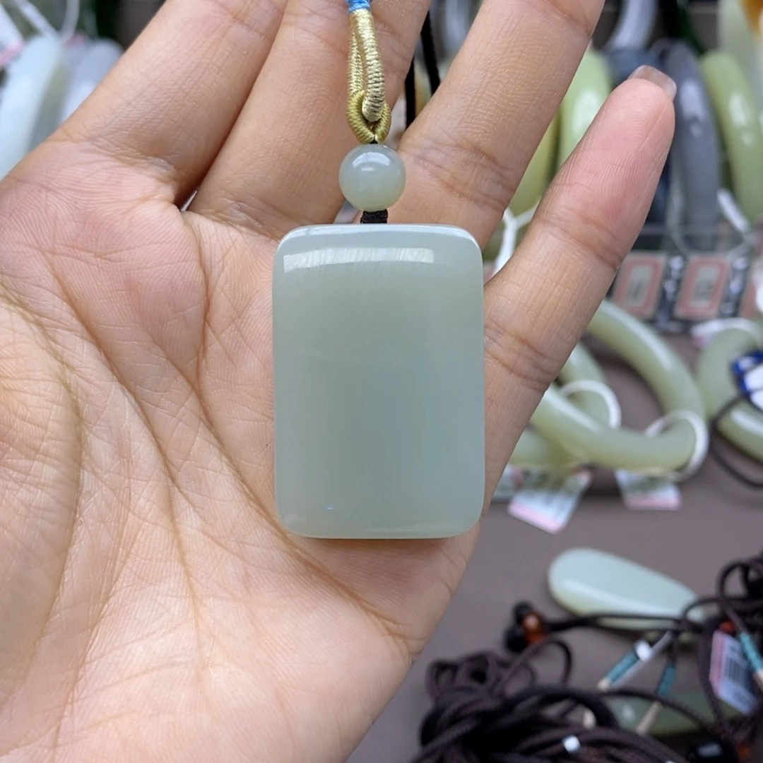 和田玉吊坠(不含链)未镶嵌m****t