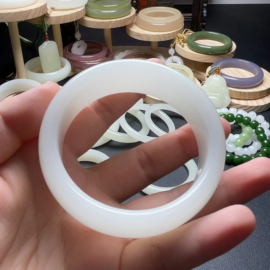 A***a55➕圈口大轮胎手镯白一点