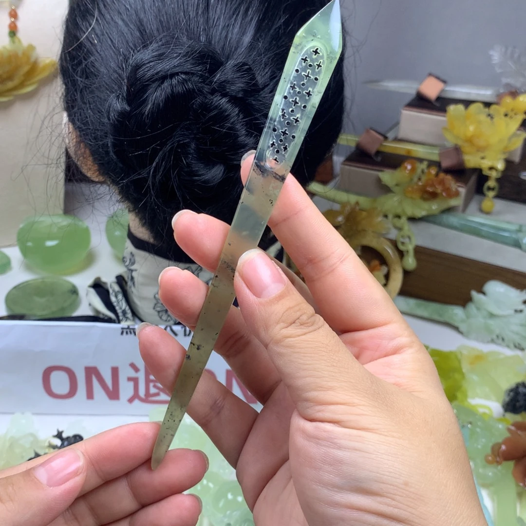 蛇纹石玉未镶嵌发饰