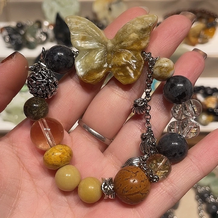 蛇纹石玉合金颈饰
