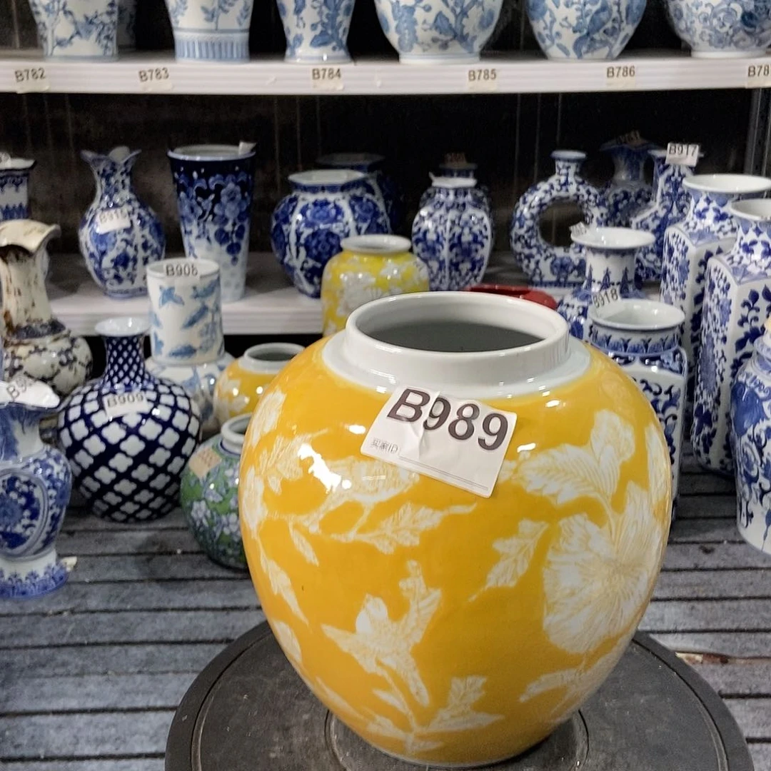 摆件花瓶手绘釉下彩微瑕