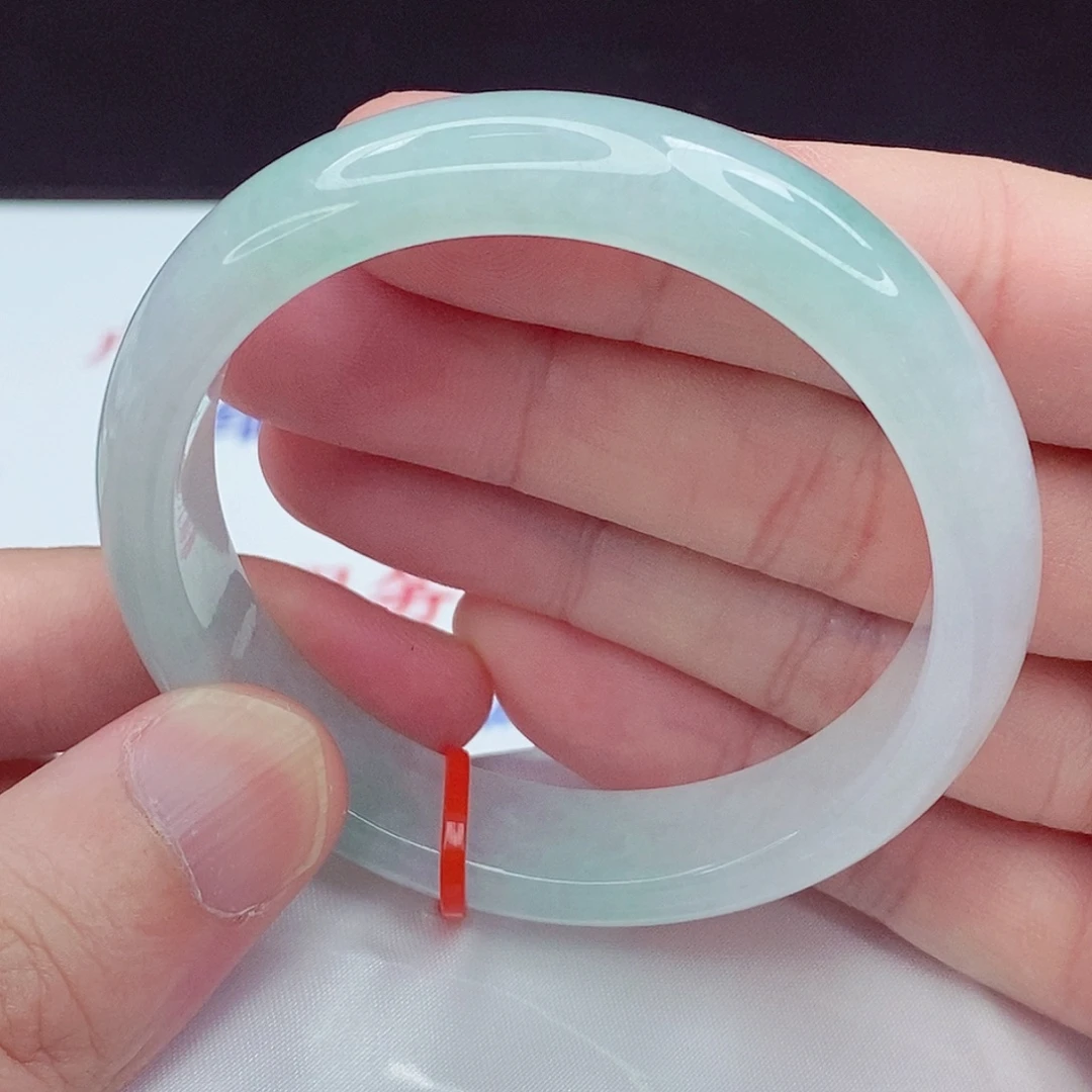 翡翠未镶嵌手镯55.8圈