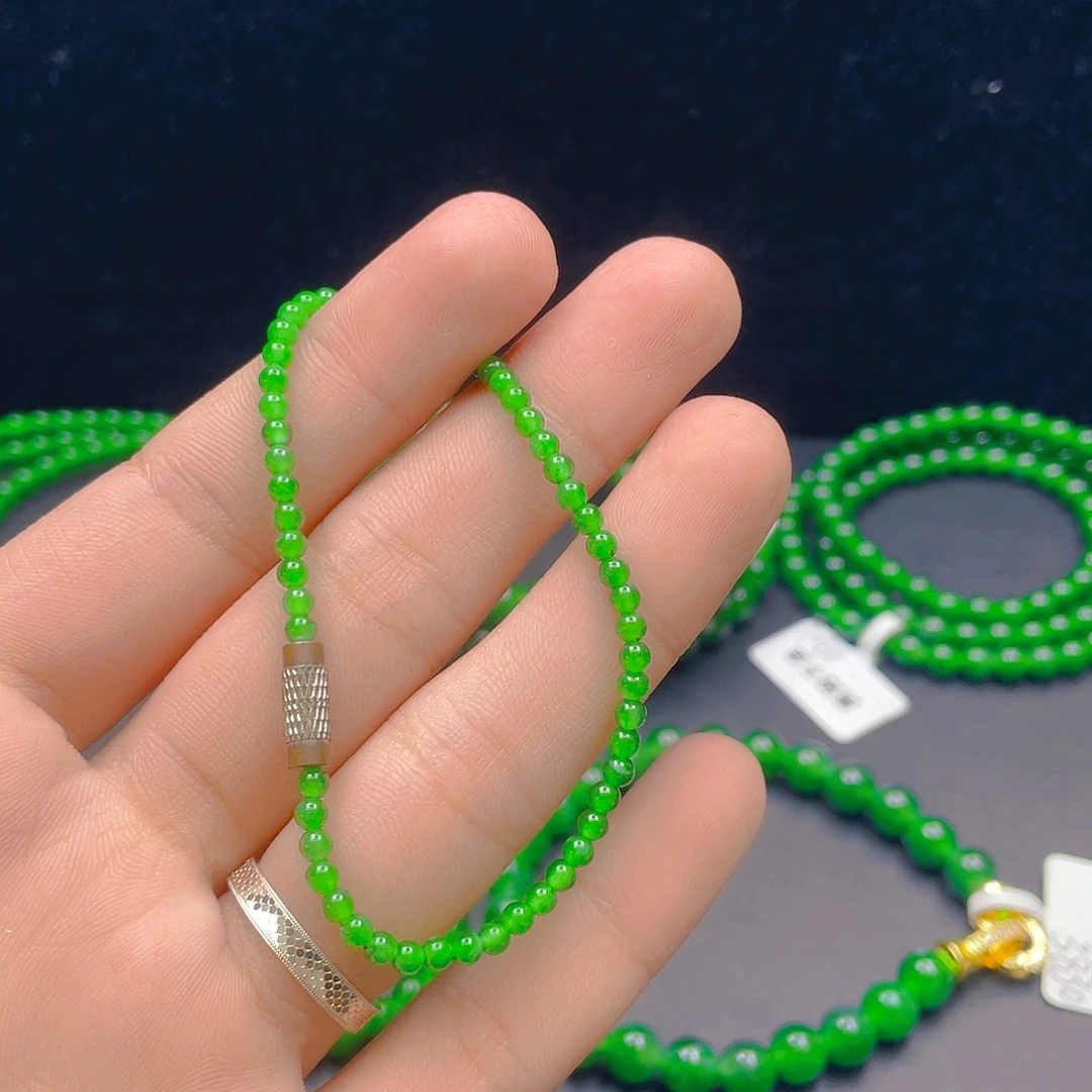 翡翠未镶嵌颈饰